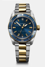 Load image into Gallery viewer, VICTORINOX MAVERICK QUARTZ 242100