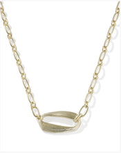 Load image into Gallery viewer, KENDRA SCOTT Kira Gold Short Pendant Necklace 9608889572