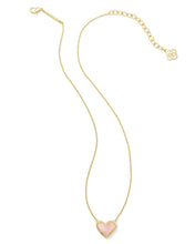 Load image into Gallery viewer, KENDRA SCOTT Boxed Ari Heart Gold Pendant Necklace in Rose Quartz 9608888563