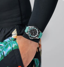 Load image into Gallery viewer, Hamilton-KHAKI NAVY SCUBA 40MM
Automatic | 40mm | H82415331