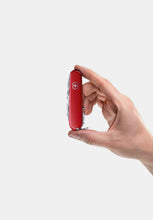 Load image into Gallery viewer, VICTORINOX SWISS CHAMP 1.6795