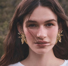 Load image into Gallery viewer, KENDRA SCOTT Anya Flower Gold Statement Earrings 9608895621