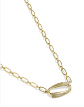 Load image into Gallery viewer, KENDRA SCOTT Kira Gold Short Pendant Necklace 9608889572