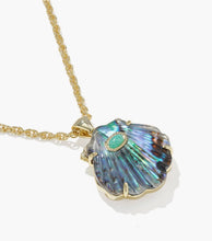 Load image into Gallery viewer, KENDRA SCOTT Lucia Shell Gold Short Pendant Necklace 9608894943
