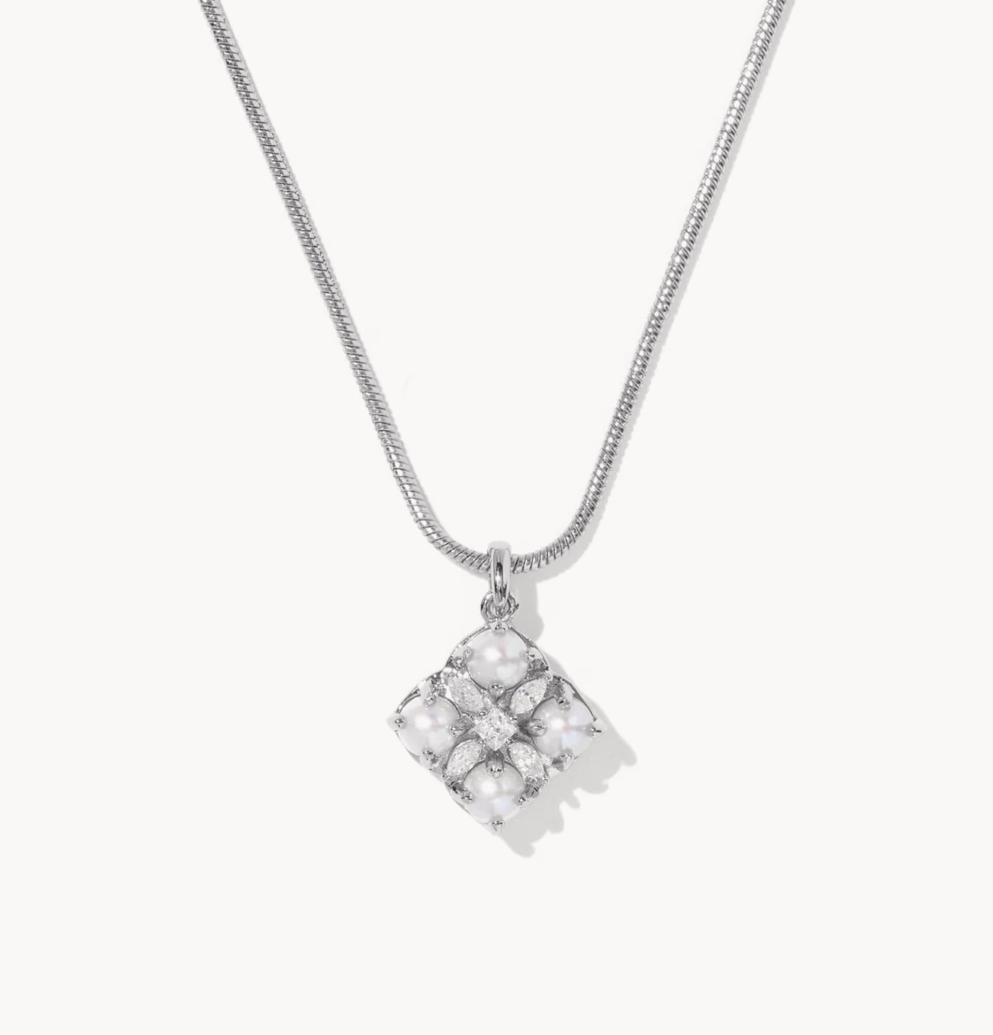 Kendra Scott-Dira Pearl Silver Short Pendant Necklace 9608805653