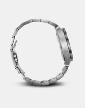 Load image into Gallery viewer, VICTORINOX MAVERICK AUTOMATIC 242105