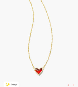 KENDRA SCOTT Framed Ari Heart Gold Short Pendant Necklace in Red 9608856343
