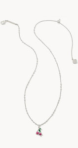 Kendra Scott -Cherry Silver Short Pendant Necklace in Berry Kyocera Opal 9608867991