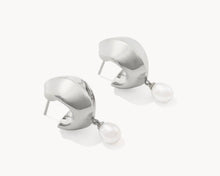 Load image into Gallery viewer, Kendra Scott-Oakland Pearl Silver Huggie Earrings 9608805677
