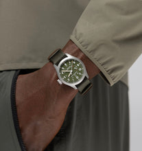Load image into Gallery viewer, Hamilton-KHAKI FIELD POWER RESERVE 40MM
Mechanical | 40mm | H69509960