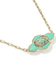 Load image into Gallery viewer, KENDRA SCOTT Abbie Medallion Gold Short Pendant Necklace 9608888940