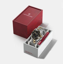 Load image into Gallery viewer, VICTORINOX MAVERICK 242102