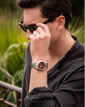 Load image into Gallery viewer, CASIO EDIFICE Electroformed textured dial
AUTOMATIC EFK200D-4A