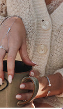 Load image into Gallery viewer, KENDRA SCOTT Mini Elton Luxe Silver Cuff Bracelet 9608806903