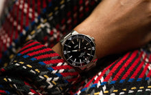 Load image into Gallery viewer, ORIS AQUIS DATE 01 733 7789 4154-07 8 23 04PEB