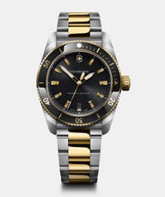 Load image into Gallery viewer, VICTORINOX MAVERICK 242102