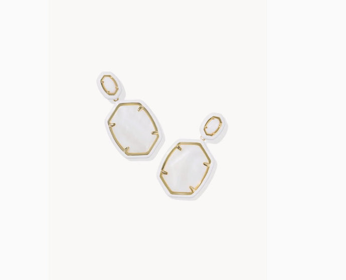 Kendra Scott-Daphne Enamel Frame Gold Drop Earrings in White Mother-of-Pearl 9608876736