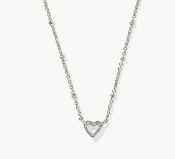 Kendra Scott-Mini Ari Heart Silver Metal Satellite Short Pendant Necklace in Ivory Mother-of-Pearl 9608874108