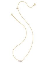 Load image into Gallery viewer, KENDRA SCOTT Jamie Gold Short Pendant Necklace 9608890127