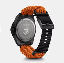 Load image into Gallery viewer, VICTORINOX DIVE PRO QUARTZ 242069