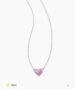 KENDRA SCOTT Framed Ari Heart Silver Short Pendant Necklace in Lilac 9608856301