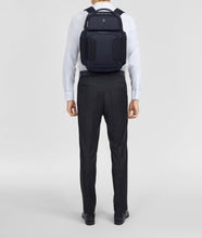 Load image into Gallery viewer, VICTORINOX-WERKS TRAVELER 7.0 DELUXE BACKPACK 653645
