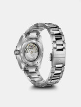 Load image into Gallery viewer, VICTORINOX MAVERICK AUTOMATIC 242107
