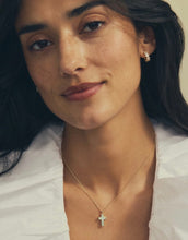 Load image into Gallery viewer, KENDRA SCOTT Cross Gold Pendant Necklace 9608895292