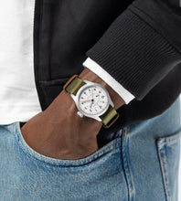 Load image into Gallery viewer, Hamilton-KHAKI FIELD MECHANICAL POWER RESERVE 40MM
Mechanical | 40mm | H69509910