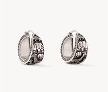 Load image into Gallery viewer, Kendra Scott-Raina Vintage Silver Hoop Earrings 9608805567