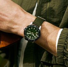Load image into Gallery viewer, SEIKO 5 Sports
Field series HDB008