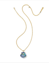 Load image into Gallery viewer, KENDRA SCOTT Lucia Shell Gold Short Pendant Necklace 9608894943