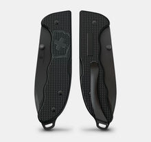 Load image into Gallery viewer, VICTORINOX EVOKE BS ALOX 0.9415.DS23