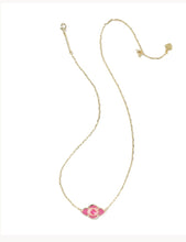 Load image into Gallery viewer, KENDRA SCOTT Abbie Medallion Gold Short Pendant Necklace 9608894901