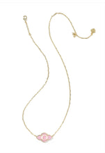 Load image into Gallery viewer, KENDRA SCOTT Abbie Medallion Gold Short Pendant Necklace 9608888712