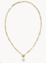 Load image into Gallery viewer, KENDRA SCOTT Sasha Heart Gold Link and Chain Necklace 9608886290