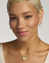 Load image into Gallery viewer, KENDRA SCOTT Ari Heart Statement Gold Short Pendant Necklace  9608890593