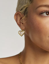 Load image into Gallery viewer, KENDRA SCOTT Ari Heart Statement Gold Drop Earrings 9608890722