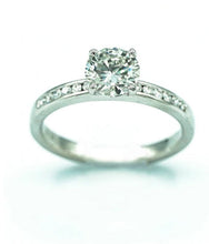 Load image into Gallery viewer, Diamond Ring-Round Brilliant Ring in 14K White Gold Ref. 101-04692